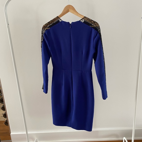 BCBGmaxazria, Dress blue with black lace, size 2 - Picture 3 of 4